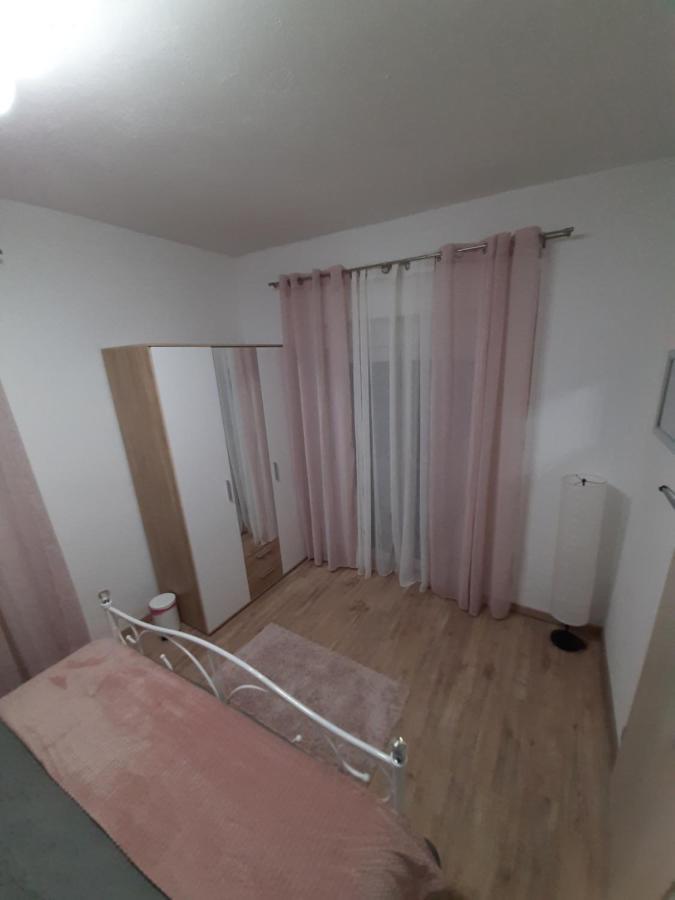 Ferienhaus Karlo Pridraga Eksteriør bilde
