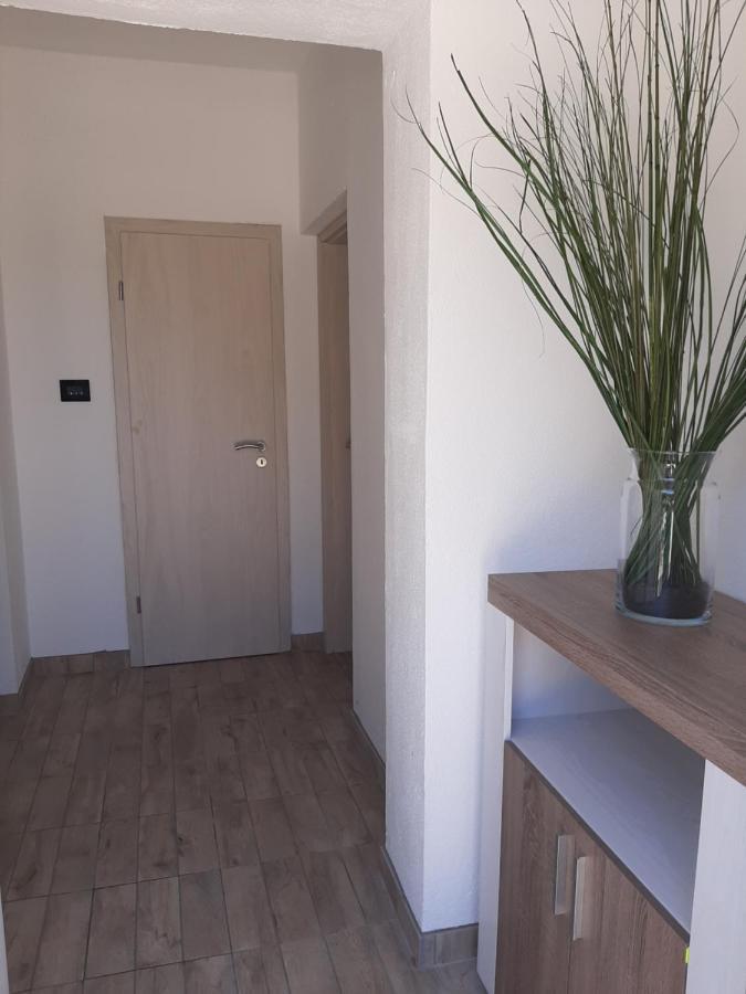 Ferienhaus Karlo Pridraga Eksteriør bilde
