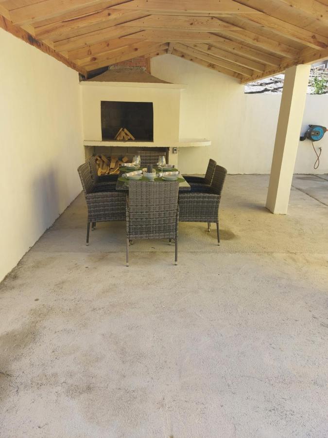Ferienhaus Karlo Pridraga Eksteriør bilde